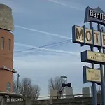 Banfield Motel