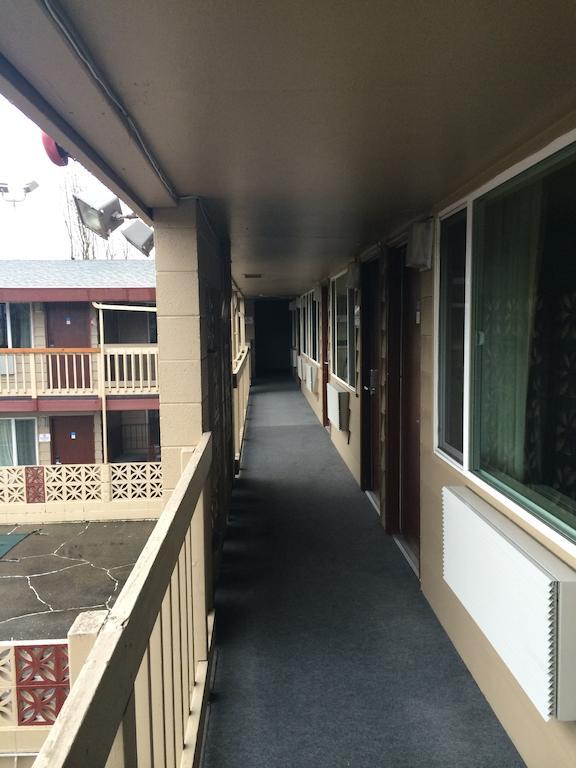 Banfield Motel