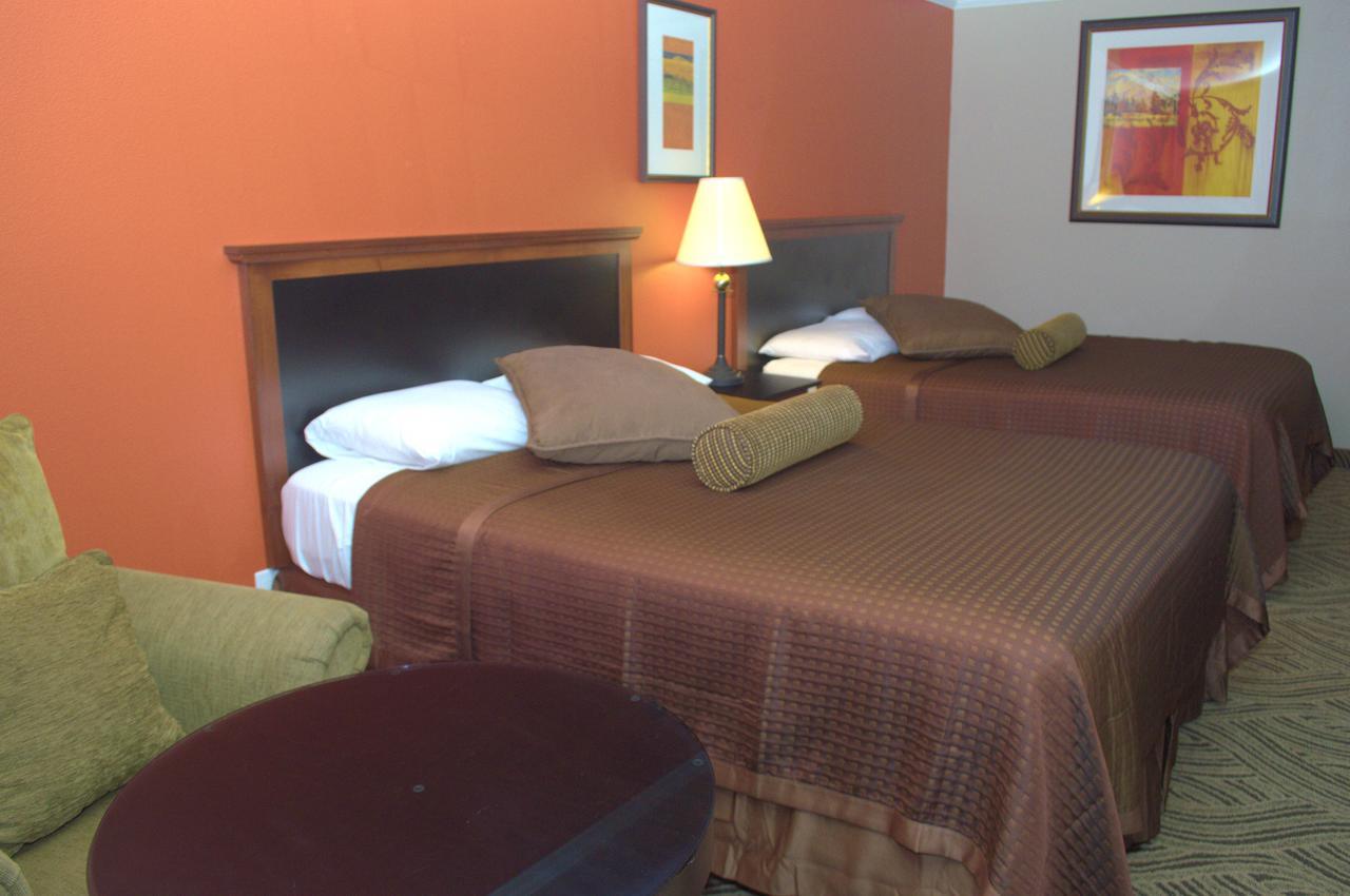 Banfield Motel *
